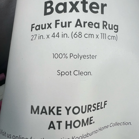 Ugg Koolaburra Baxter Faux Fur Area Rug 27”x44” light gray NWT - Picture 2 of 4